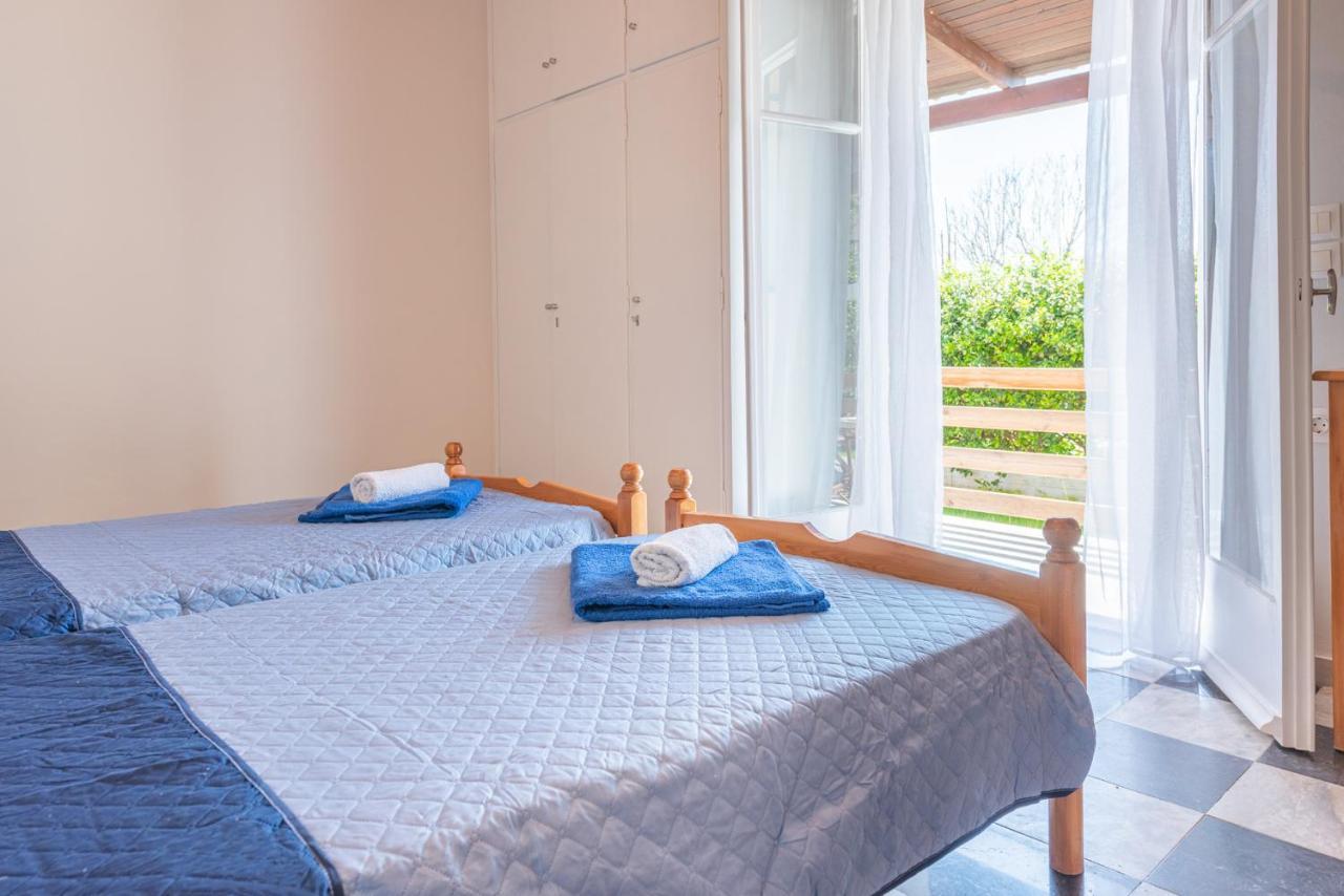 Villa Popi On The Beach Of Agios Gordios 阿齐欧斯·贡多斯 外观 照片